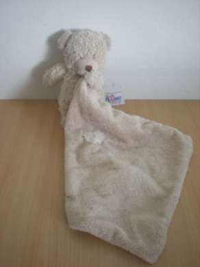 Doudou Ours Plushies Beige avec mouchoir beige et ecru coeur 