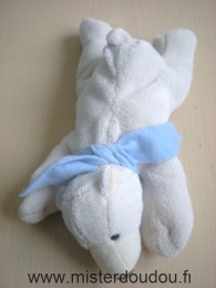 Doudou Ours Total Ecru écharpe feutrine bleue Billes noires pour les yeux

pas d'étiquette, marque total ?