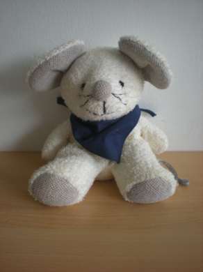 Doudou Souris Joual Ecru foulard bleu 