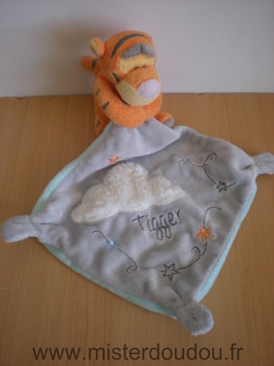 Doudou Tigre Disney Tigrou mouchoir gris nuage blanc tigger 