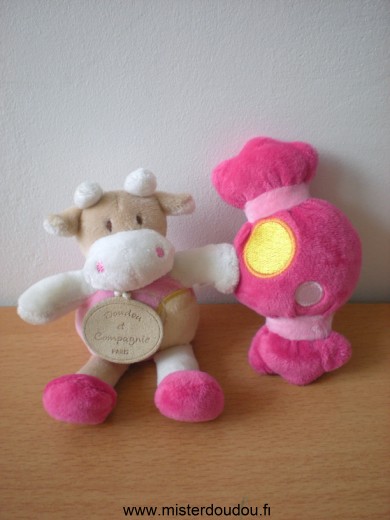 Doudou Vache Doudou et compagnie Rose jaune collier bleu bonbon rose aimanté à la main 