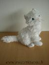Chat-0-Assis-blanc-yeux-vert-nez-rose