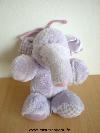 Elephant-Nicotoy-Lumpy-mauve-avec-tissus-vivhy-mauve-sous-une-patte-et-dans-l-oreille