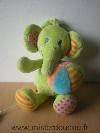 Elephant-Tilapin-Vert-avec-ballon-dans-les-mains-Attention-:-boite-sonore-ne-fonctionne-pas