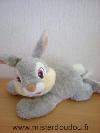 Lapin-Disney-Gris-ventre-blanc-Lapin-couche