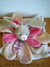 Lapin-Doudou-et-compagnie-Celestine-rose-blanc-petales-roses