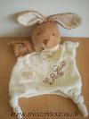 Lapin-Doudou-et-compagnie-Ecru-coeur-beige-feuilles--blanc-bio