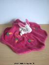 Lapin-Egmont-toys-Blanc-fushia-Attention-:-doudou-d-occasion-brode-lea