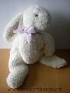 Lapin-Jacadi-Blanc-echarpe-mauve-tissus-fleurs-dans-les-oreilles