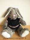 Lapin-Paul-smith-parfum-Gris-pull-noir-raye