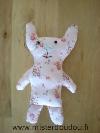 Lapin-Petit-boy-Rose-motifs-fleurs