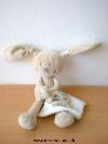 Lapin-Pommette-Beige-mouchoir-blanc