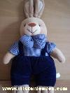 Lapin-Priscilla-larsen-Beige-salopette-bleu-noeud-vichy-bleu-Grand-modele