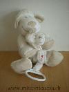 Mouton-Nicotoy-Blanc-beige-tenant-bebe-mouton-blanc