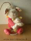 Mouton-Nicotoy-Rouge-rose-avec-bebe-mouton-dans-les-bras