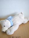 Ours-0-Blanc-echarpe-bleu