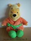 Ours-Disney-Winnie-nicotoy-en-veste-ou-robe-de-chambre-orange-ruban-vert