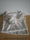 Ours-J-line-Beige-raye-beige-blanc