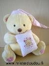 Ours-Trendtoys-Jaune-coussin-rose-bonnet-rose-ecrit---for-you---sur-le-coussin-avec-une-tete-d-ours