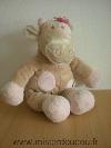 Vache-Noukie-s-Beige-taches-rose-fleur-rose